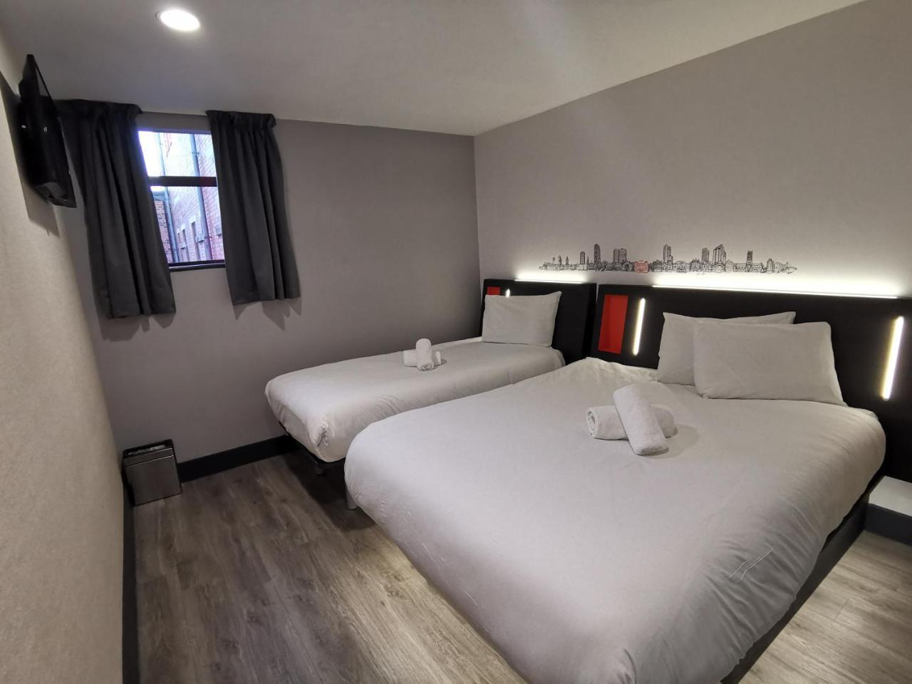 Easyhotel Leeds Leeds  Exterior foto